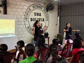 Y el último proyecto en Bolivia por este curso ✅
Fundación Amparo trabaja directamente en las calles de Santa Cruz en la  prevención y detección de casos de abuso sexual en una de las zonas del país con mayor índice de violencia, desaparición y explotación de menores. Su pequeño local es un lugar  seguro donde las niñas pueden jugar, reciben talleres de formacion y los educadores hacen un trabajo estupendo rescatando y restaurando a muchas niñas víctimas de esta situación. 
El local estaba en las últimas: el suelo cuarteado, las uralitas del techo muy mal, necesitaban iluminación y acondicionar los baños. Hemos enviado una donación para la reforma y la han hecho muy rápido, ahora tienen un espacio confortable y precioso. Nos hace muy felices compartir esta noticia con vosotros. Aquí van algunas fotos del local y las actividades. Que muchos más niños puedan ser alcanzados y rescatados en este lugar! 🙏🏻💜

#amparobolivia #amorworld #thanksGod 
Más info en 👉🏻 amparobolivia.org